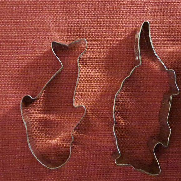 2 Snowman Cake Pans, Angel Cake Pan & Assorted Vintage Cookie Cutters - Picture 3 of 7